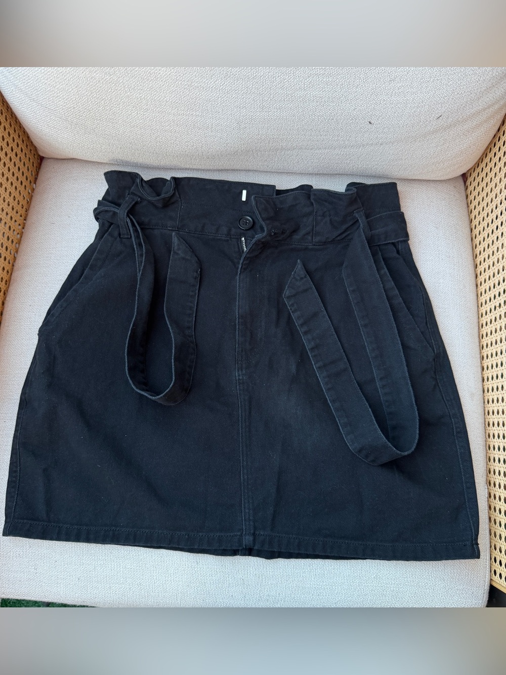 H&M Divided Black Paperbag Waist Mini Skirt Belted 100% Cotton Women’s Size 10